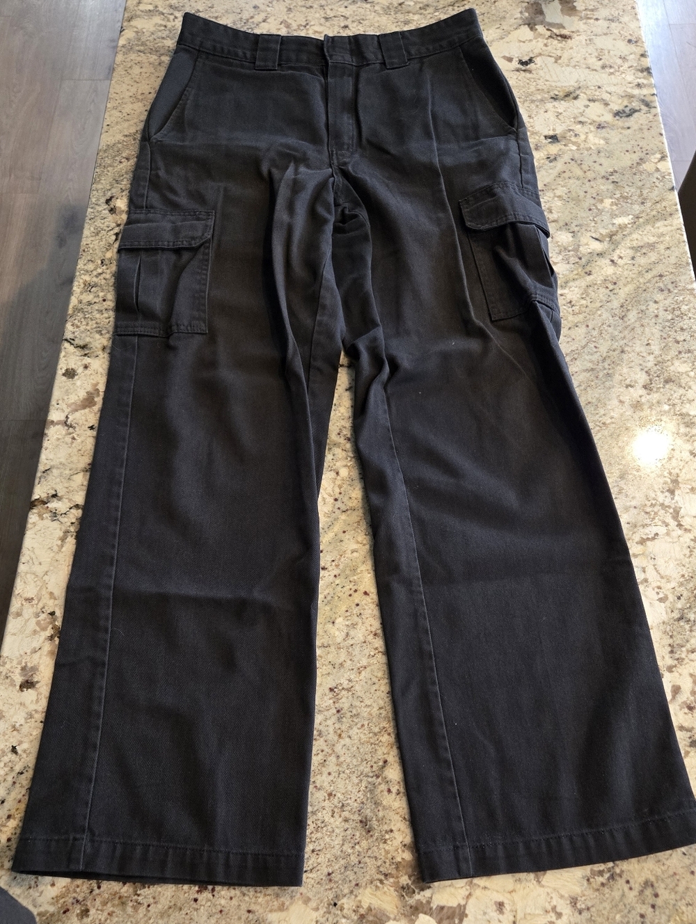 Dickies Men's Black Cargo Pants - Classic Utility Style